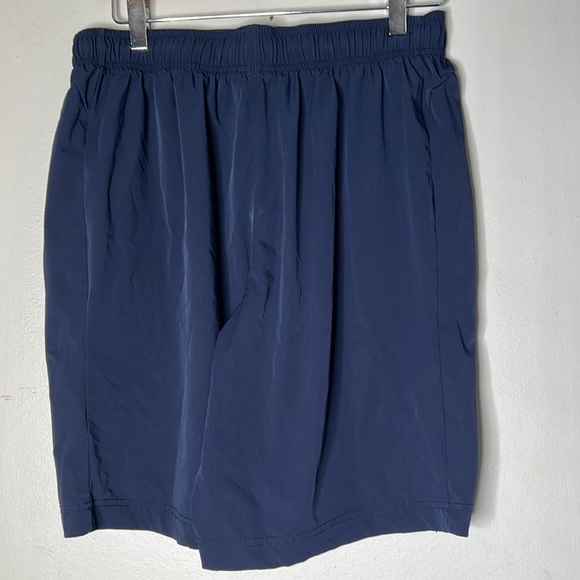 Legend size medium men’s athletic shorts - Picture 4 of 6